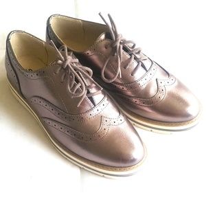 Soda Oxford Wingtip Shoes